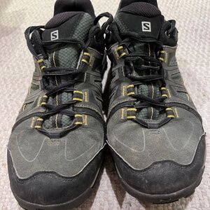 Salomon Waterproof Hiking shoes